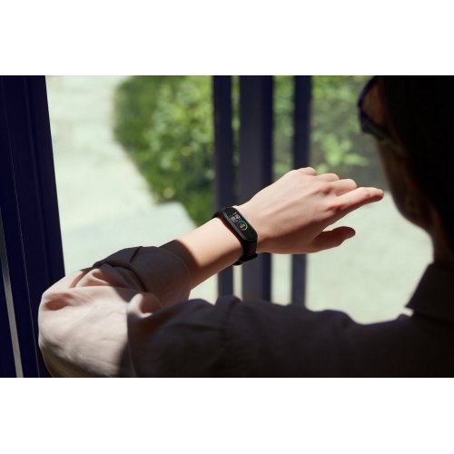 Купить Фитнес-браслет Xiaomi Mi Smart Band 4 Black - цена в Харькове, Киеве, Днепре, Одессе
в интернет-магазине Telemart фото
