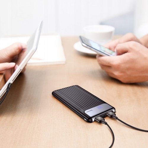 Powerbank Baseus Thin QC3.0 Digital display 10000mAh (PPYZ-C01) Black купити в Україні: Київ, Львів, Хмельницький, Тернопіль, Івано-Франківськ | Низька ціна, відгуки, характеристики від TELEMART фото