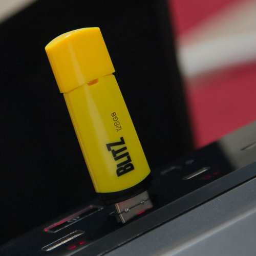 Купить Накопитель Patriot Blitz 128GB USB 3.1 (PSF128GBLZ3USB) Yellow - цена в Харькове, Киеве, Днепре, Одессе
в интернет-магазине Telemart фото