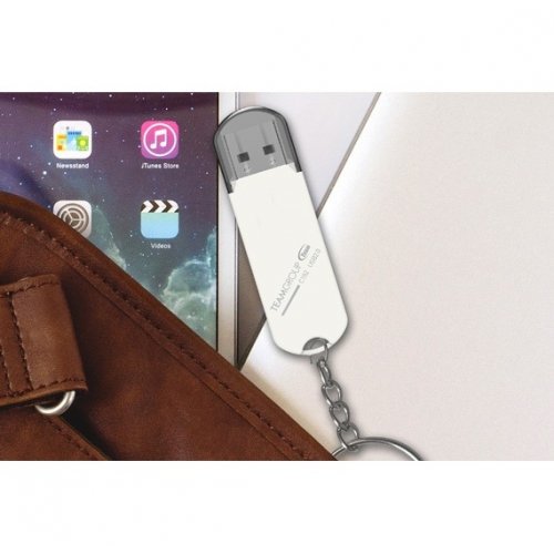 Купити Накопичувач Team C182 8GB USB 2.0 (TC1828GW01) White - ціна в Києві, Львові, Вінниці, Хмельницькому, Франківську, Україні | інтернет-магазин TELEMART.UA фото