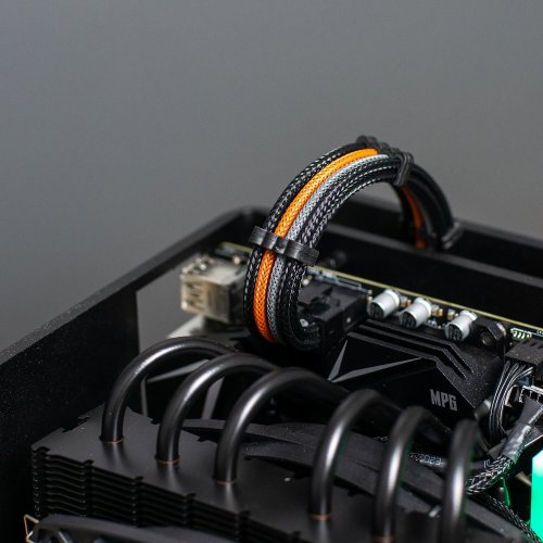Купити Набір кастомних кабелів живлення EVOLVE Custom PSU Cable Kit 0.3m (EV-PSUMF-03Gr) Grey - ціна в Києві, Львові, Вінниці, Хмельницькому, Франківську, Україні | інтернет-магазин TELEMART.UA фото