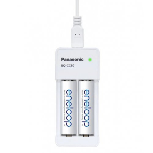 Зарядний пристрій Panasonic Compact Charger USB+ Eneloop 2AA 1900 mAh NI-MH (K-KJ80MCC20USB) купити в Україні: Київ, Львів, Хмельницький, Тернопіль, Івано-Франківськ | Низька ціна, відгуки, характеристики від TELEMART фото