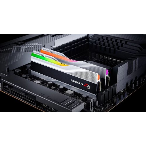 Photo RAM G.Skill DDR5 64GB (2x32GB) 6000Mhz Trident Z5 RGB Silver (F5-6000J3040G32GX2-TZ5RS)