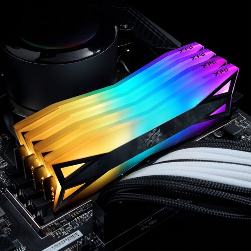 Фото ОЗУ ADATA DDR4 32GB (2x16GB) 3200MHz XPG Spectrix D60G RGB (AX4U320016G16A-DT60)