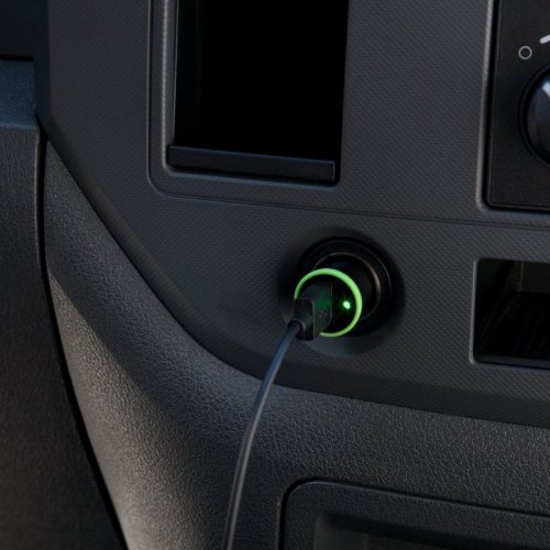 Автомобільний зарядний пристрій Belkin Car Charger Lightning 2.1A (F8J027vf04-BLK) Black купити в Україні: Київ, Львів, Хмельницький, Тернопіль, Івано-Франківськ | Низька ціна, відгуки, характеристики від TELEMART фото