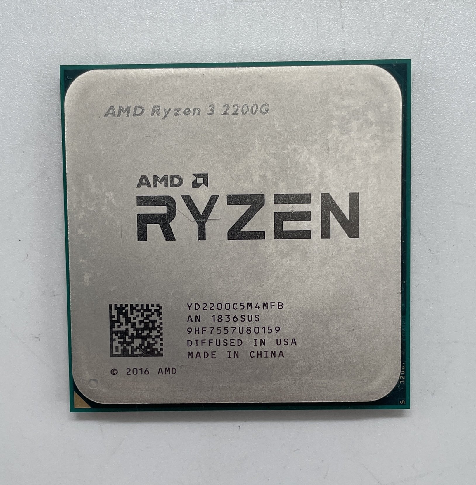 Купить Процессор AMD Ryzen 3 2200G 3.5(3.7)GHz sAM4 Box (YD2200C5FBBOX)  (Восстановлено продавцом, 630182) с проверкой совместимости: обзор,  характеристики, цена в Киеве, Днепре, Одессе, Харькове, Украине |  интернет-магазин TELEMART.UA