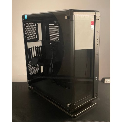 Купить Корпус Thermaltake Core P8 Tempered Glass без БП (CA-1Q2-00M1WN-00) Black (Восстановлено продавцом, 661716) с проверкой совместимости: обзор, характеристики, цена в Киеве, Днепре, Одессе, Харькове, Украине | интернет-магазин TELEMART.UA фото