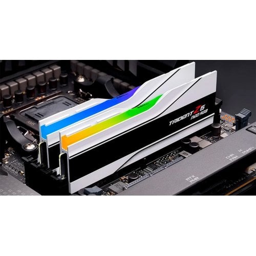 Купить Уценка озу G.Skill DDR5 32GB (2x16GB) 6000Mhz Trident Z5 Neo RGB White (F5-6000J3036F16GX2-TZ5NRW) (сліди встановлення, 664626) с проверкой совместимости: обзор, характеристики, цена в Киеве, Днепре, Одессе, Харькове, Украине | интернет-магазин TELEMART.UA фото