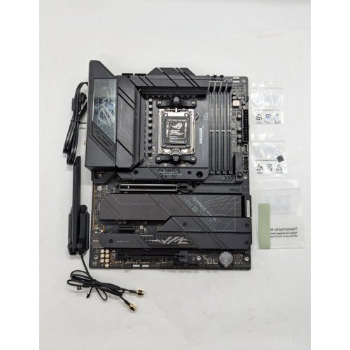 Купить Материнская плата Asus ROG STRIX X670E-F GAMING WIFI (sAM5, X670) (Восстановлено продавцом, 675034) с проверкой совместимости: обзор, характеристики, цена в Киеве, Днепре, Одессе, Харькове, Украине | интернет-магазин TELEMART.UA фото