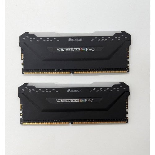 Озп Corsair DDR4 16GB (2x8GB) 2666Mhz Vengeance RGB Pro (CMW16GX4M2A2666C16) Black (Відновлено продавцем, 675074) купити з перевіркою сумісності: огляд, характеристики, ціна у Києві, Львові, Вінниці, Хмельницькому, Івано-Франківську, Україні | інтернет-магазин TELEMART.UA фото