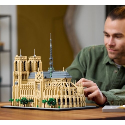 Купить Конструктор LEGO Architecture Нотр-Дам-де-Пари 4383 детали (21061) - цена в Харькове, Киеве, Днепре, Одессе
в интернет-магазине Telemart фото