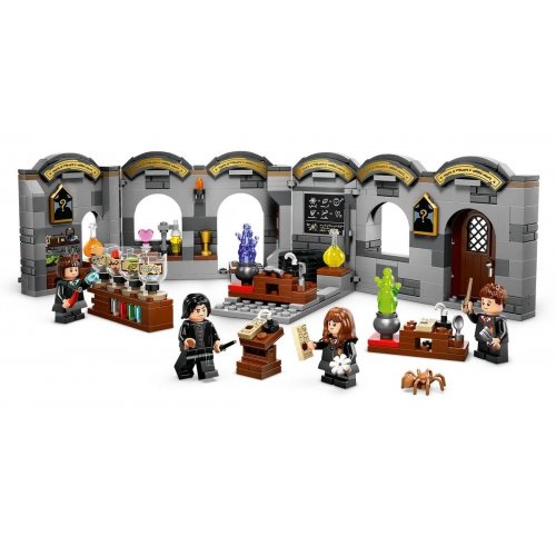 Купить Конструктор LEGO Harry Potter Замок Хогвартс: Урок зельеварения 397 деталей (76431) - цена в Харькове, Киеве, Днепре, Одессе
в интернет-магазине Telemart фото