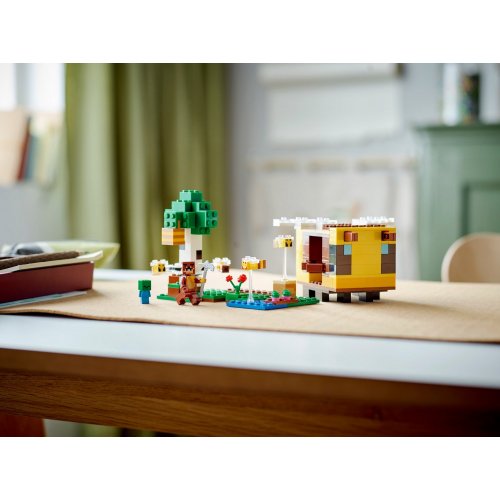 Купить Конструктор LEGO Minecraft Пчелиный домик 254 детали (21241) - цена в Харькове, Киеве, Днепре, Одессе
в интернет-магазине Telemart фото