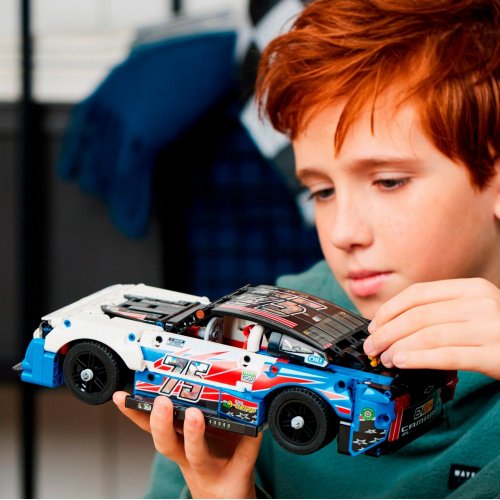 Купить Конструктор LEGO Technic NASCAR Next Gen Chevrolet Camaro ZL1 672 детали (42153) - цена в Харькове, Киеве, Днепре, Одессе
в интернет-магазине Telemart фото