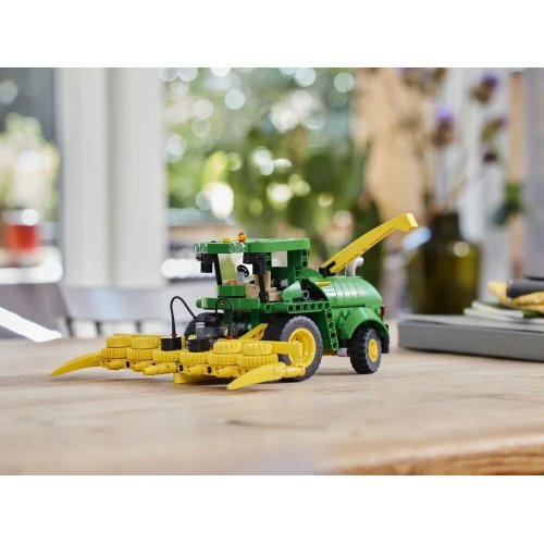 Купить Конструктор LEGO Technic Кормоуборочный комбайн John Deere 9700 559 деталей (42168) - цена в Харькове, Киеве, Днепре, Одессе
в интернет-магазине Telemart фото