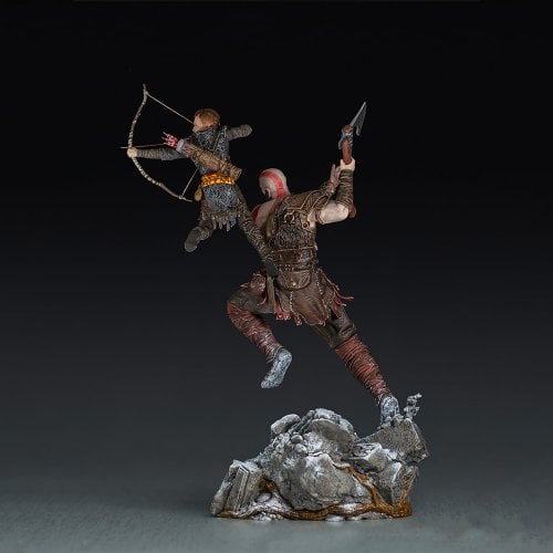 Купити Статуетка Iron Studio God Of War Kratos and Atreus Art Scale 1/10 (SOGAME49221-10) - ціна в Києві, Львові, Вінниці, Хмельницькому, Франківську, Україні | інтернет-магазин TELEMART.UA фото