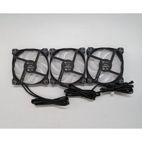 Купить Набор кулеров для корпуса Thermaltake Pure 14 ARGB Sync Radiator Fan TT Premium Edition (3-Fan Pack) (CL-F080-PL14SW-A) (Восстановлено продавцом, 695986) с проверкой совместимости: обзор, характеристики, цена в Киеве, Днепре, Одессе, Харькове, Украине | интернет-магазин TELEMART.UA фото