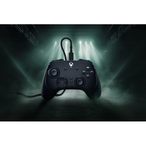 Купить Геймпад Razer Wolverine V3 Tournament Edition (RZ06-05210100-R3M1) Black - цена в Харькове, Киеве, Днепре, Одессе
в интернет-магазине Telemart фото