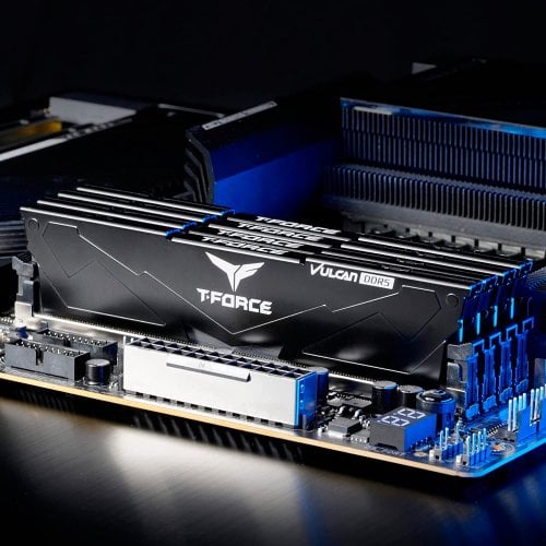 Фото ОЗП Team DDR5 32GB (2x16GB) 6400MHz T-Force Vulcan Black (FLBD532G6400HC40BDC01)