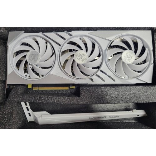 Уцінка відеокарта MSI GeForce RTX 4070 Ti SUPER GAMING X SLIM WHITE 16384MB (RTX 4070 Ti SUPER 16G GAMING X SLIM WHITE) (Сліди використання, 706499) купити з перевіркою сумісності: огляд, характеристики, ціна у Києві, Львові, Вінниці, Хмельницькому, Івано-Франківську, Україні | інтернет-магазин TELEMART.UA фото