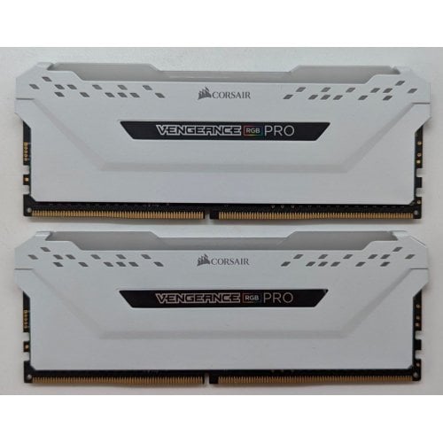 Купить Озу Corsair DDR4 16GB (2x8GB) 3000Mhz Vengeance RGB Pro (CMW16GX4M2C3000C15W) White (Восстановлено продавцом, 713664) с проверкой совместимости: обзор, характеристики, цена в Киеве, Днепре, Одессе, Харькове, Украине | интернет-магазин TELEMART.UA фото