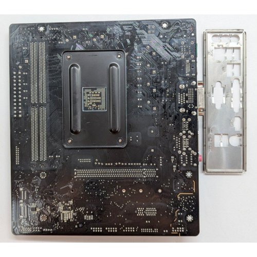 Купить Материнская плата AsRock B550M-HDV (sAM4, AMD B550) (Восстановлено продавцом, 718460) с проверкой совместимости: обзор, характеристики, цена в Киеве, Днепре, Одессе, Харькове, Украине | интернет-магазин TELEMART.UA фото