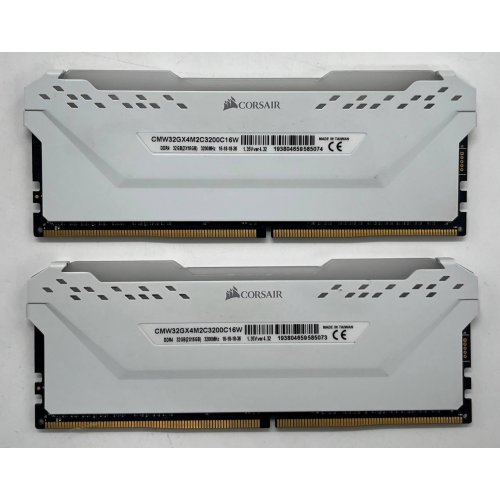 Озп Corsair DDR4 32GB (2x16GB) 3200Mhz Vengeance RGB Pro White (CMW32GX4M2C3200C16W) (Відновлено продавцем, 732372) купити з перевіркою сумісності: огляд, характеристики, ціна у Києві, Львові, Вінниці, Хмельницькому, Івано-Франківську, Україні | інтернет-магазин TELEMART.UA фото