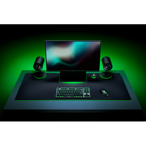 Купити Уцінка килимок для миші Razer Gigantus V2 3XL (RZ02-03330500-R3M1) (Сліди використання, 743808) - ціна в Києві, Львові, Вінниці, Хмельницькому, Франківську, Україні | інтернет-магазин TELEMART.UA фото