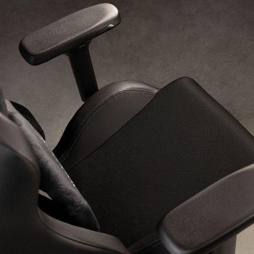 Ігрове крісло Proove Gaming Warrior (GCWR0001001) Black купити в Україні: Київ, Львів, Хмельницький, Тернопіль | Низька ціна, відгуки, характеристики від TELEMART фото