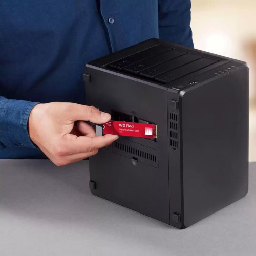 SSD-диск Western Digital Red SN700 4TB M.2 (2280 PCI-E) NVMe x4 (WDS400T1R0C) купити з перевіркою сумісності: огляд, характеристики, ціна у Києві, Львові, Вінниці, Хмельницькому, Івано-Франківську, Україні | інтернет-магазин TELEMART.UA фото