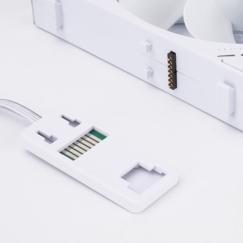 Купить Набор кулеров для корпуса Thermalright TL-M12QR 3 in 1 White с проверкой совместимости: обзор, характеристики, цена в Киеве, Днепре, Одессе, Харькове, Украине | интернет-магазин TELEMART.UA фото