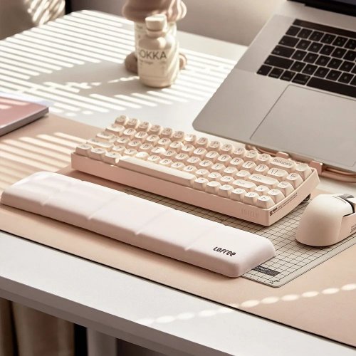 Купити Підставка під зап'ястя Lofree ON115 Palm Rest (LO-6922694806086) Tofu - ціна в Києві, Львові, Вінниці, Хмельницькому, Франківську, Україні | інтернет-магазин TELEMART.UA фото