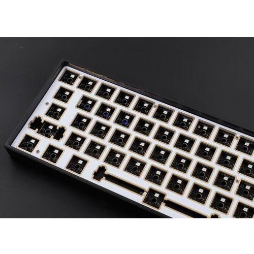 Основание для клавиатуры Attack Shark 64 Key Barebone (AS-BAREBONE-64-B) Black купить в Украине: Киев, Днепр, Харьков, Одесса  | Низкая цена, отзывы, характеристики от TELEMART фото
