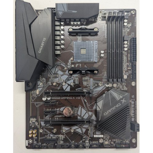 Купить Материнская плата Gigabyte B550 GAMING X V2 (sAM4, AMD B550) (Восстановлено продавцом, 774022) с проверкой совместимости: обзор, характеристики, цена в Киеве, Днепре, Одессе, Харькове, Украине | интернет-магазин TELEMART.UA фото