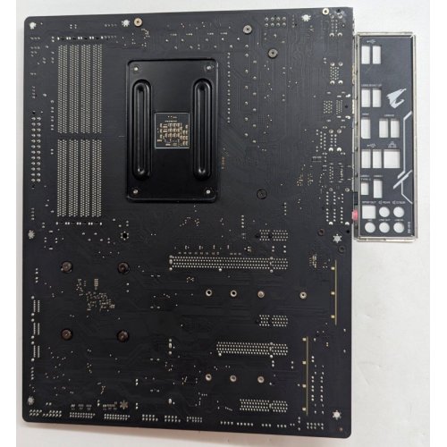 Материнська плата Gigabyte X470 AORUS ULTRA GAMING (sAM4, AMD X470) (Відновлено продавцем, 783925) купити з перевіркою сумісності: огляд, характеристики, ціна у Києві, Львові, Вінниці, Хмельницькому, Івано-Франківську, Україні | інтернет-магазин TELEMART.UA фото