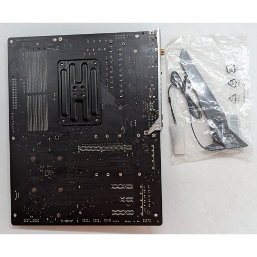 Купить Материнская плата Gigabyte B550 AORUS ELITE AX V2 (sAM4, AMD B550) (Восстановлено продавцом, 785160) с проверкой совместимости: обзор, характеристики, цена в Киеве, Днепре, Одессе, Харькове, Украине | интернет-магазин TELEMART.UA фото