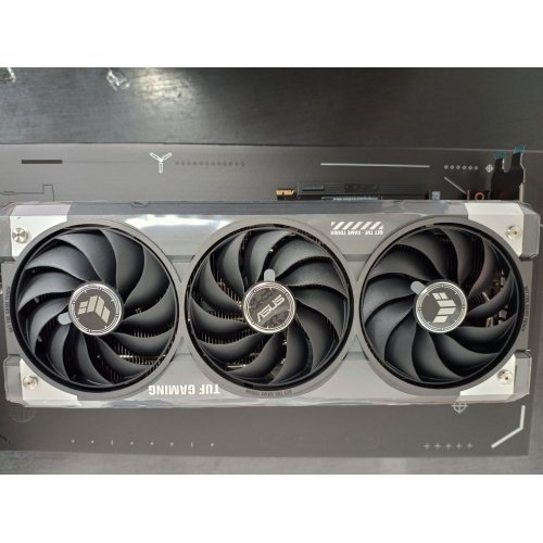 Купить Уценка видеокарта Asus TUF GeForce RTX 5060 Gaming OC 8192MB (TUF-RTX5060-O8G-GAMING) (Повреждена упаковка, 789181) с проверкой совместимости: обзор, характеристики, цена в Киеве, Днепре, Одессе, Харькове, Украине | интернет-магазин TELEMART.UA фото