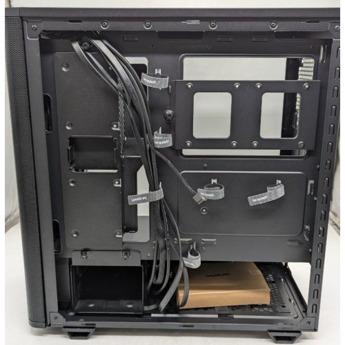 Корпус Be Quiet! Pure Base 501 Airflow Window Tempered Glass без БЖ (BGW74) Black (Відновлено продавцем, 794367) купити з перевіркою сумісності: огляд, характеристики, ціна у Києві, Львові, Вінниці, Хмельницькому, Івано-Франківську, Україні | інтернет-магазин TELEMART.UA фото