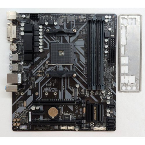 Материнська плата Gigabyte B450M DS3H (sAM4, AMD B450) (Відновлено продавцем, 796363) купити з перевіркою сумісності: огляд, характеристики, ціна у Києві, Львові, Вінниці, Хмельницькому, Івано-Франківську, Україні | інтернет-магазин TELEMART.UA фото