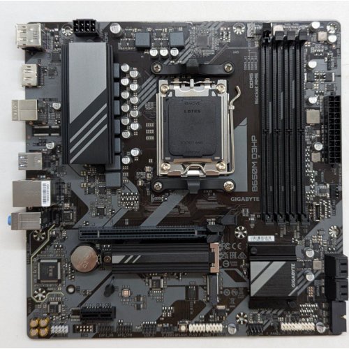 Материнська плата Gigabyte B650M D3HP (sAM5, AMD B650) (Відновлено продавцем, 797698) купити з перевіркою сумісності: огляд, характеристики, ціна у Києві, Львові, Вінниці, Хмельницькому, Івано-Франківську, Україні | інтернет-магазин TELEMART.UA фото