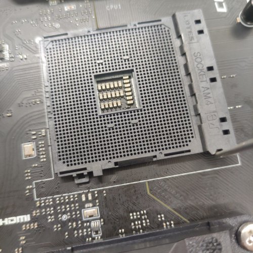 Материнська плата MSI B450 GAMING PRO CARBON MAX WIFI (sAM4, AMD B450) (Відновлено продавцем, 801545) купити з перевіркою сумісності: огляд, характеристики, ціна у Києві, Львові, Вінниці, Хмельницькому, Івано-Франківську, Україні | інтернет-магазин TELEMART.UA фото