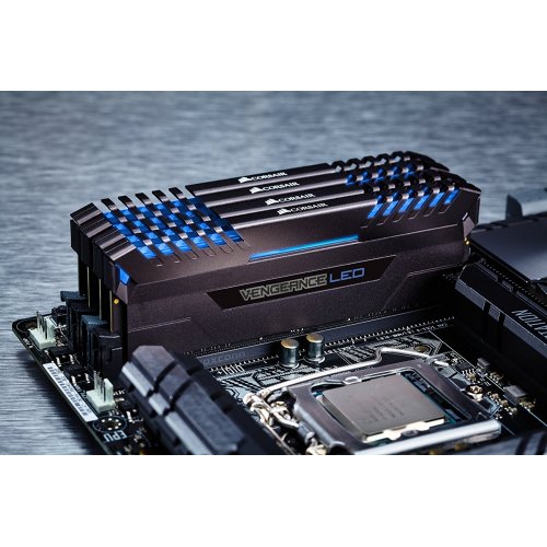 Продать ОЗУ Corsair DDR4 16GB (2x8GB) 3000Mhz Vengeance LED Blue (CMU16GX4M2A2666C16B) Black по Trade-In интернет-магазине Телемарт - Киев, Днепр, Украина фото