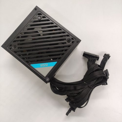 Блок живлення Azza 650W (PSAZ-650W) (Відновлено продавцем, 825540) купити в Україні: Київ, Львів, Хмельницький, Тернопіль, Івано-Франківськ | Перевірка сумісності, низька ціна, відгуки, характеристики від TELEMART фото