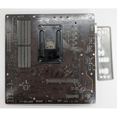 Материнская плата Gigabyte B550M DS3H (sAM4, AMD B550) (Восстановлено продавцом, 828116) купить в Украине: Киев, Днепр, Харьков, Одесса  | Проверка совместимости, низкая цена, отзывы, характеристики от TELEMART фото