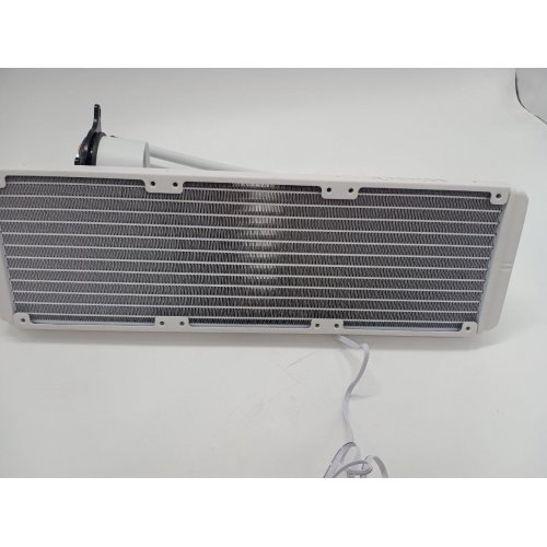 Уценка готовая сво NZXT Kraken 360 RGB (RL-KR360-W1) White (Следы использования, 837589) купить в Украине: Киев, Днепр, Харьков, Одесса  | Проверка совместимости, низкая цена, отзывы, характеристики от TELEMART фото