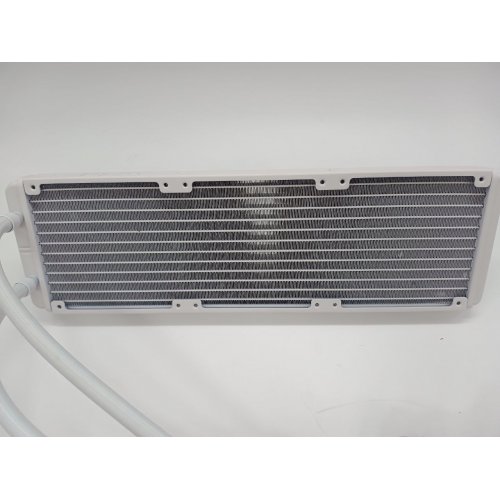 Уценка готовая сво NZXT Kraken 360 RGB (RL-KR360-W1) White (Следы использования, 837589) купить в Украине: Киев, Днепр, Харьков, Одесса  | Проверка совместимости, низкая цена, отзывы, характеристики от TELEMART фото