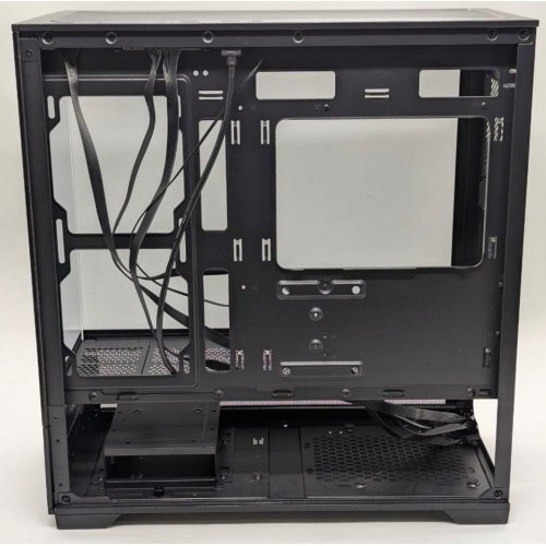 Корпус GAMEMAX Vista M Tempered Glass без БЖ Black (Відновлено продавцем, 840640) купити в Україні: Київ, Львів, Хмельницький, Тернопіль, Івано-Франківськ | Перевірка сумісності, низька ціна, відгуки, характеристики від TELEMART фото