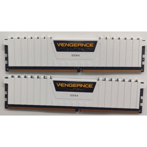 Озп Corsair DDR4 16GB (2x8GB) 2666Mhz Vengeance LPX White (CMK16GX4M2A2666C16W) (Відновлено продавцем, 844585) купити в Україні: Київ, Львів, Хмельницький, Тернопіль, Івано-Франківськ | Перевірка сумісності, низька ціна, відгуки, характеристики від TELEMART фото