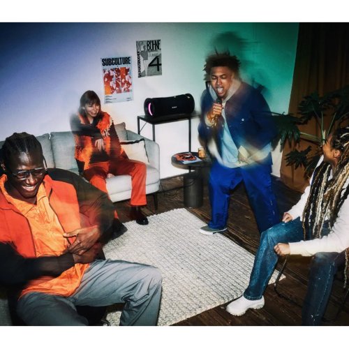 Портативна акустика Sony ULT Field 7 (SRSULT70.SP6) Black купити в Україні: Київ, Львів, Хмельницький, Тернопіль, Івано-Франківськ | Низька ціна, відгуки, характеристики від TELEMART фото