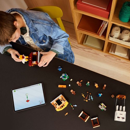 Конструктор LEGO Minecraft Напад на село з повітряною кулею Ґаст 555 деталей (21273) купити в Україні: Київ, Львів, Хмельницький, Тернопіль, Івано-Франківськ | Низька ціна, відгуки, характеристики від TELEMART фото